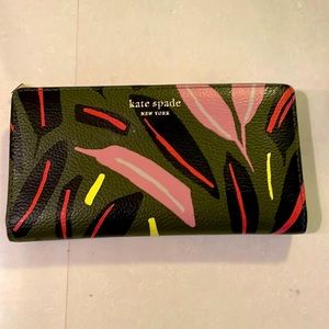 Kate Spade Colorful Wallet!